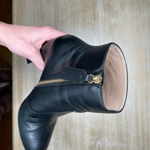 Stuart Weitzman boots - Picture 5 of 16